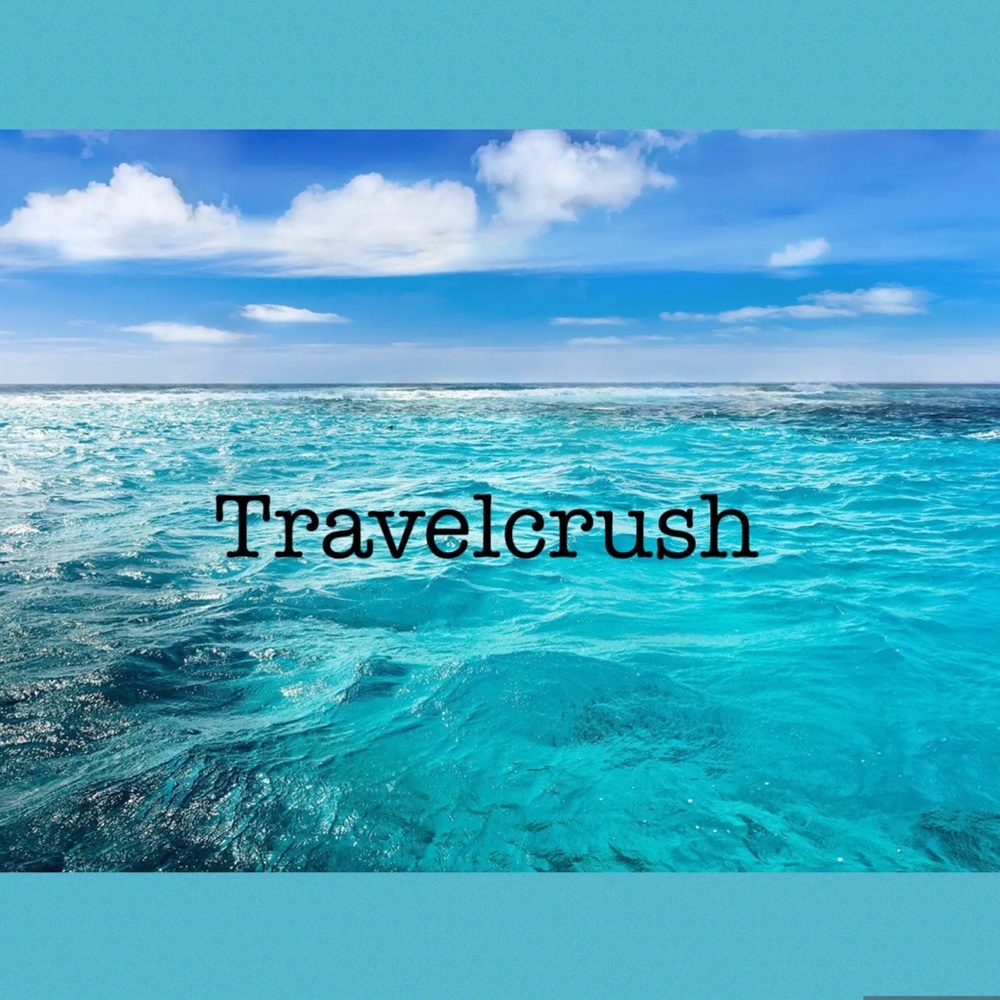 Travelcrush Poshmark Closet